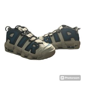 Nike Air More Uptempo 96 Sz 10
Industrial Blue Sneakers